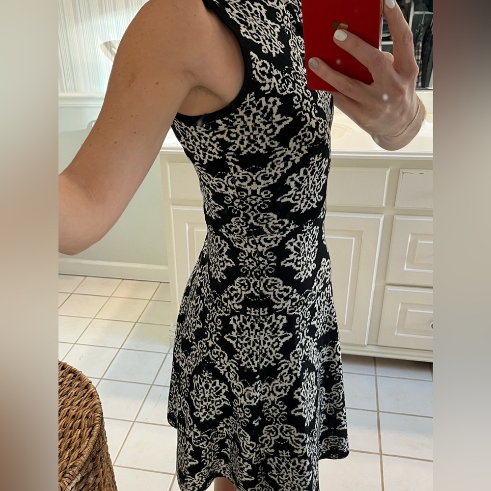 Patterned Mini Dress - Picture 3 of 6